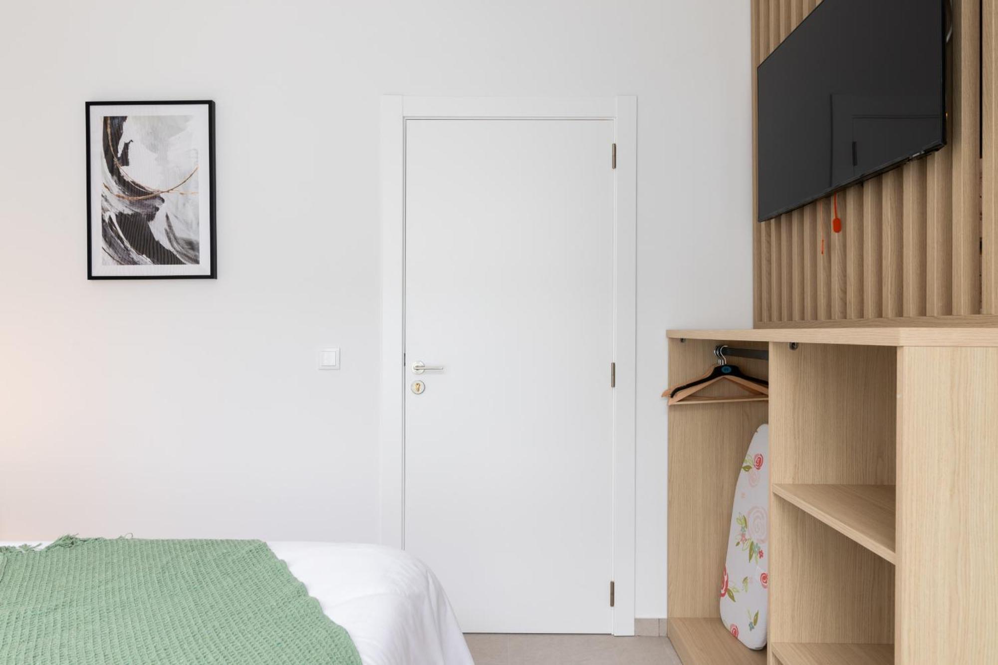Dorm4you Arena Standar Junior Apartahotel Valencia